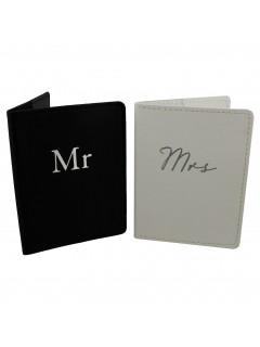 Amore Set of 2 Passport Holders Black & White - 'Mr & Mrs'